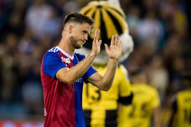  费耶诺德发布备战花絮；今晨再遭质疑；国王杯任务艰巨；更衣室氛围转暖-AYX GAME