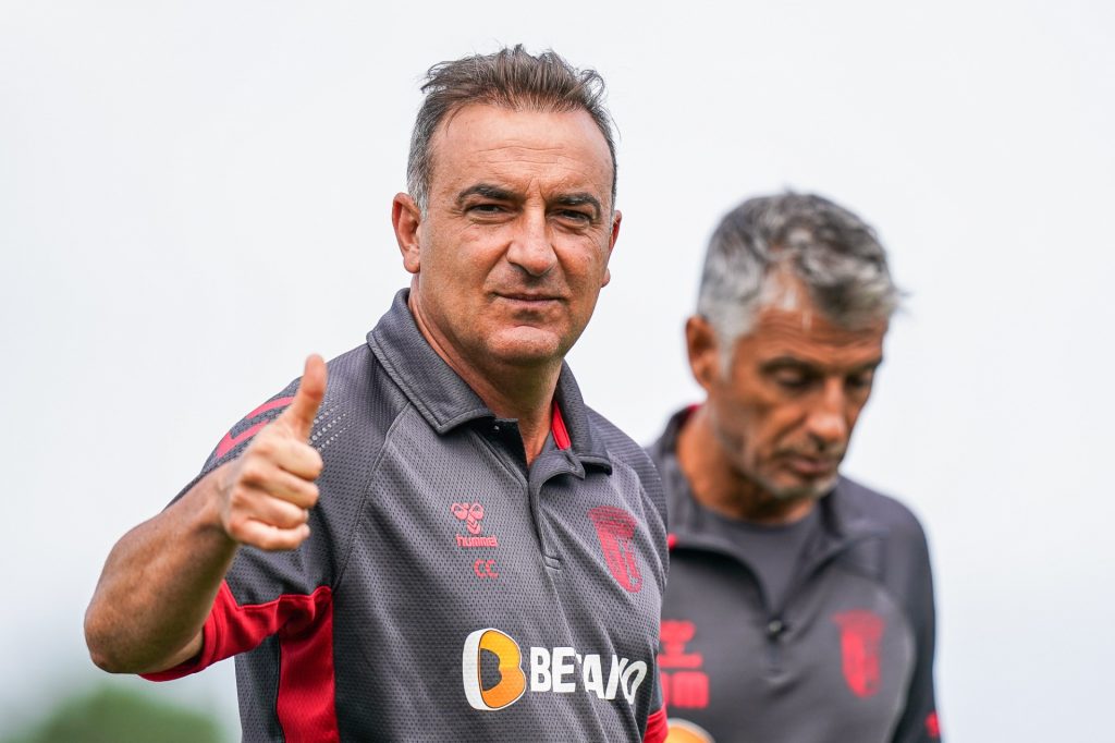 包含北京首钢国际比赛日主帅复盘，志在葡超名次提升，底气十足，身体对抗强度拉满的词条