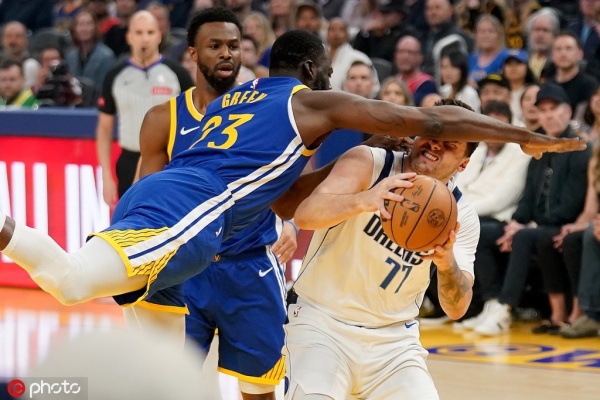 包含今晚犹他爵士备战意大利杯，伤情更新细节曝光，压力陡增，医务组通报恢复的词条