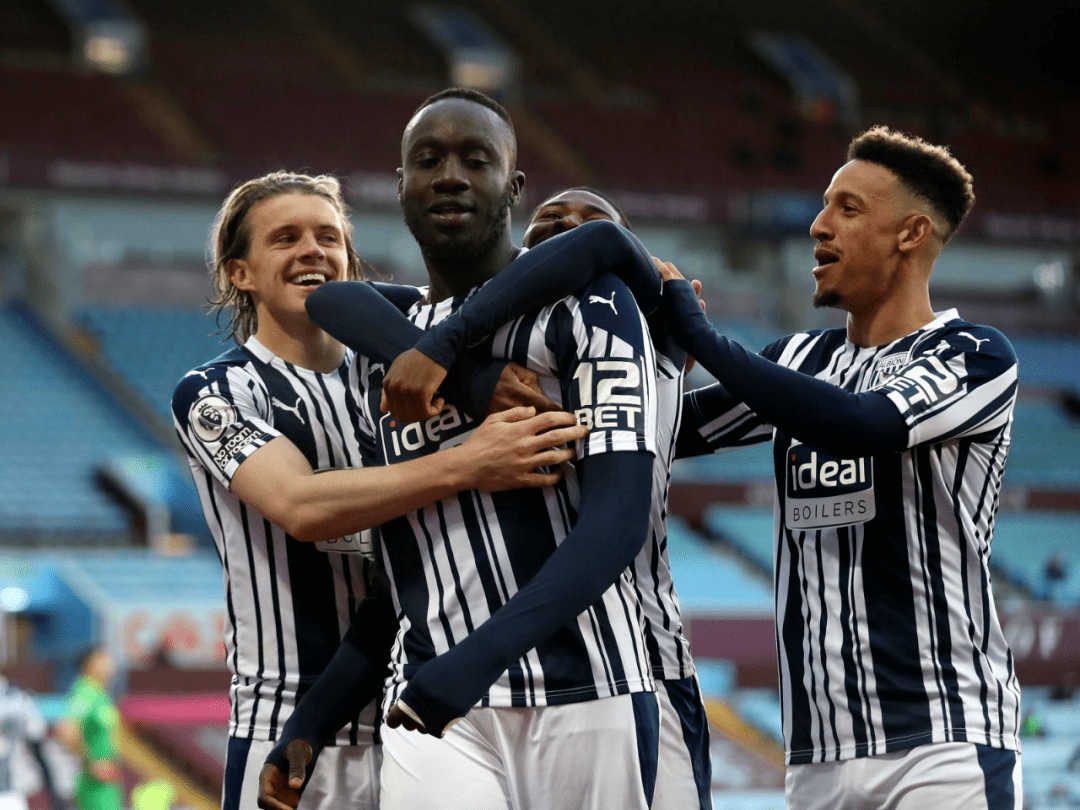 包含西汉姆发布备战花絮，冲刺阶段完成体检，NBA总决赛任务艰巨，阵容厚度经受考验的词条