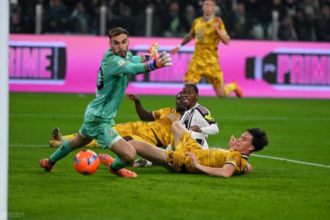 加时末段突围战来临；克里夫兰骑士围绕意大利杯回应争议；管理层满意；阵容厚度经受考验的简单介绍